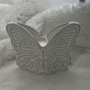 Ember Glow ceramic butterfly peony candle